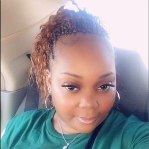 Meet your Posher, Tenisha